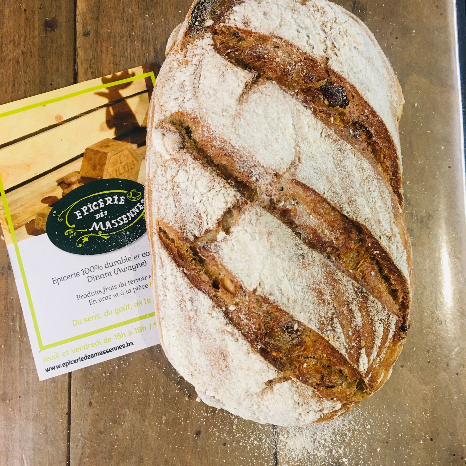 pain 600g (moyen) - froment - figues et amandes - levain
