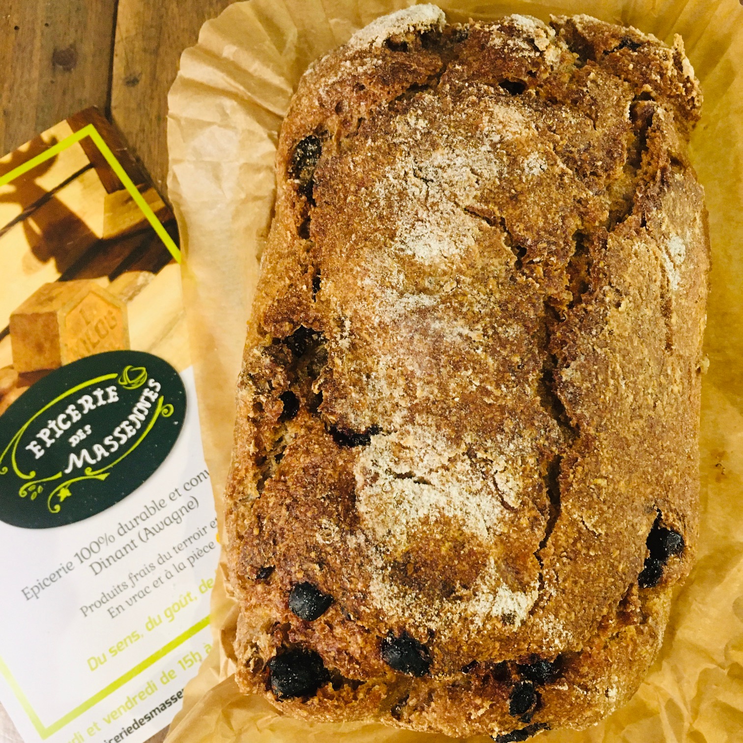 pain 400g (petit) - seigle - noix et raisin - levain