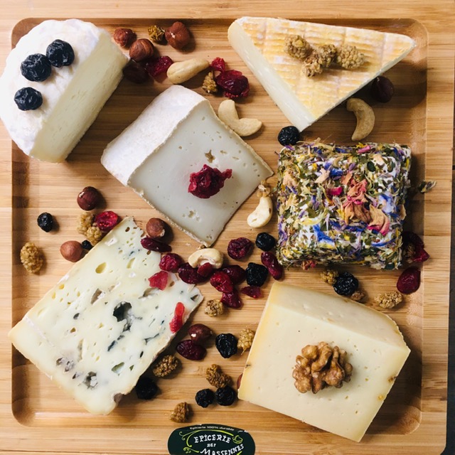 plateau de fromages 4 pers à 8 pers. (5 fromages - 800g )