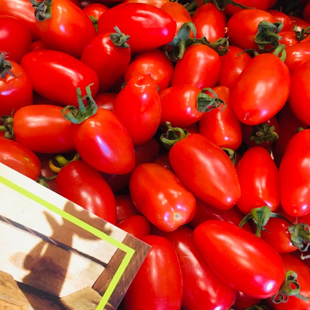 tomates mini - 250g (6 euros du kilo)